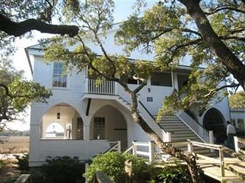 The Pelican Inn Pawleys Island Exterior photo